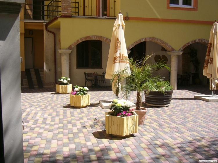 Penzion Da Giacomo Trenčín Exteriör bild